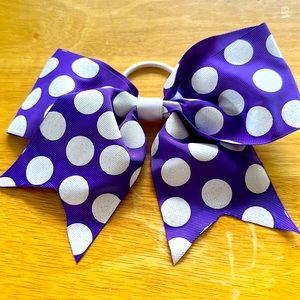 Cheer bow